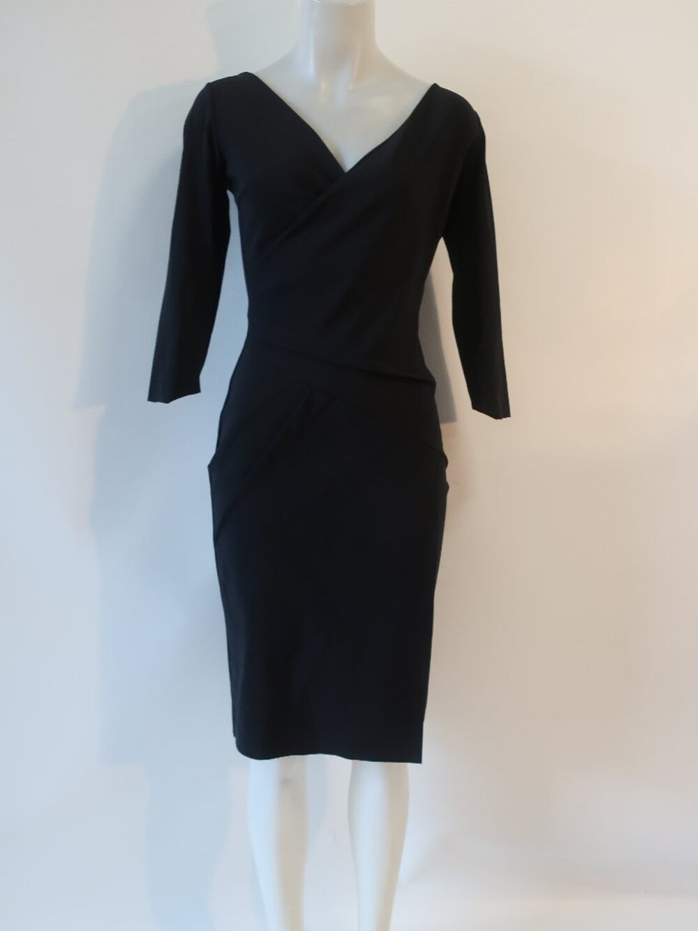 NWT Womens Chiara Boni Ivanka Black Dress 6